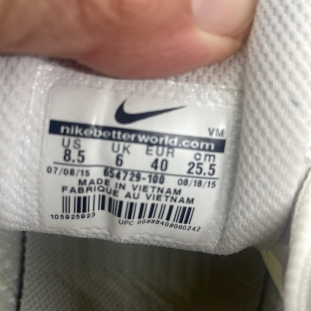 Nike Shoes Nike Air Max size 8.5 white with gray athletic - Picture 2 of 9